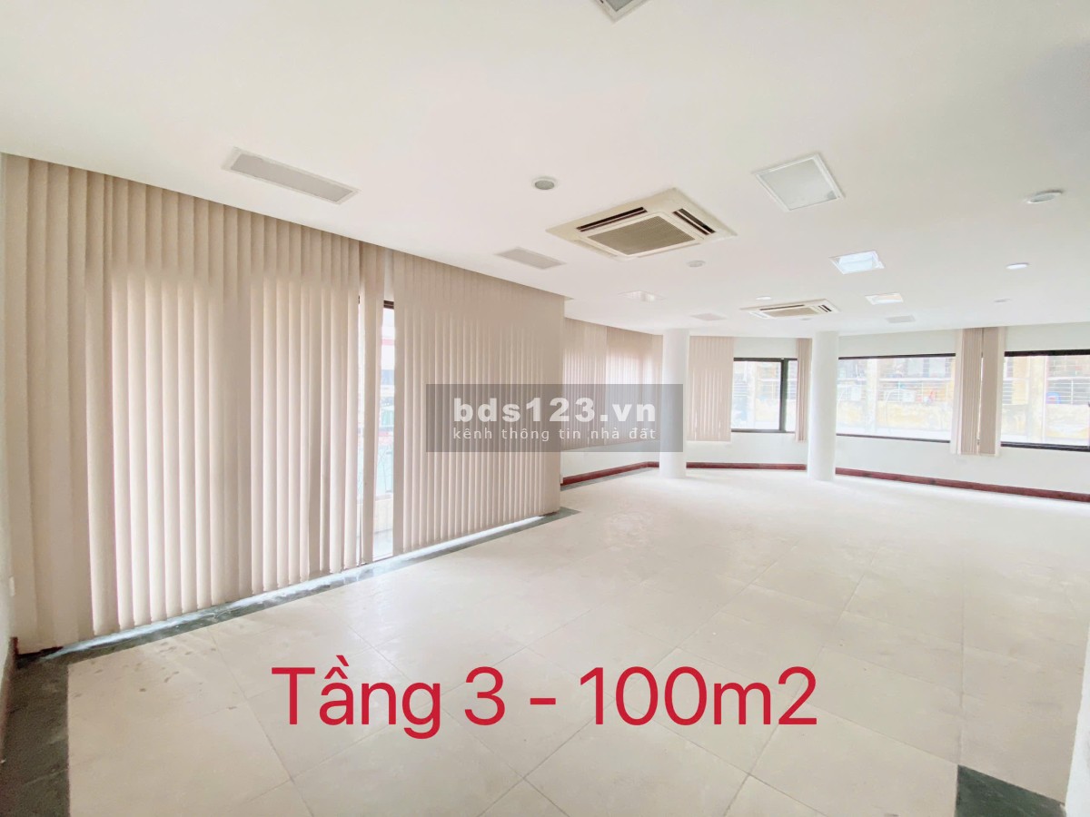 Chính chủ cho thuê nhà 3 tầng x 100m2 tại Cầu Giấy, Hà Nội, phù hợp làm văn phòng