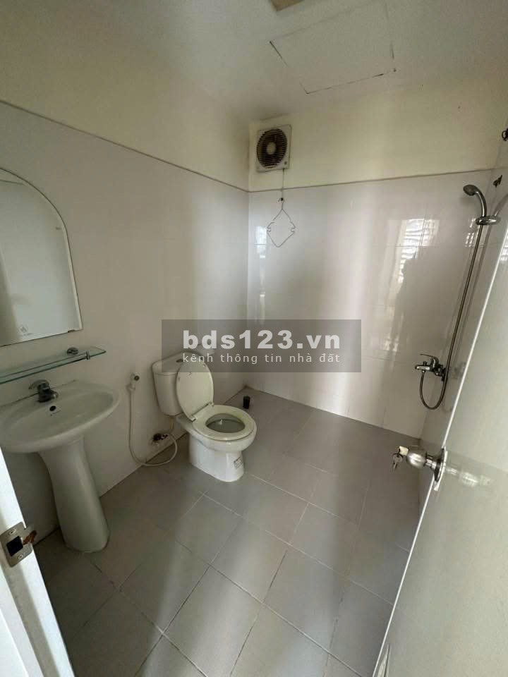 Chung cư Nguyễn Ngọc Phương, P19, Bình Thạnh: 77m2, 2p, 10tr/th