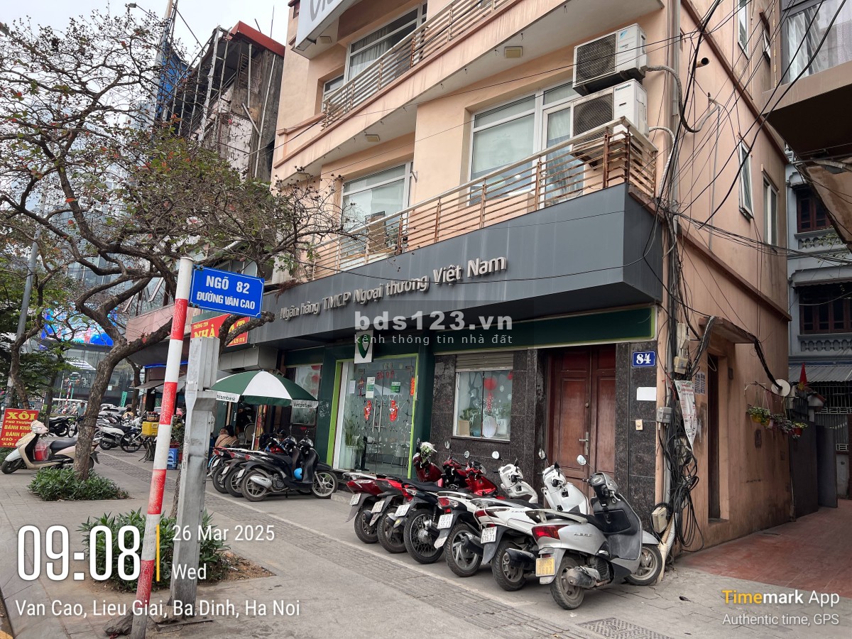 Cho Thuê Nhà số 84 Văn Cao, Ba Đình, Hà Nội