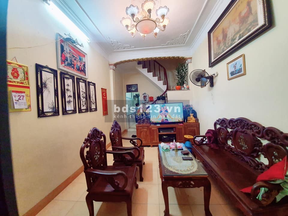 Cân bán gâp nhà Lương Khánh Thiện, 35m2 x mặt tiền 4.2m