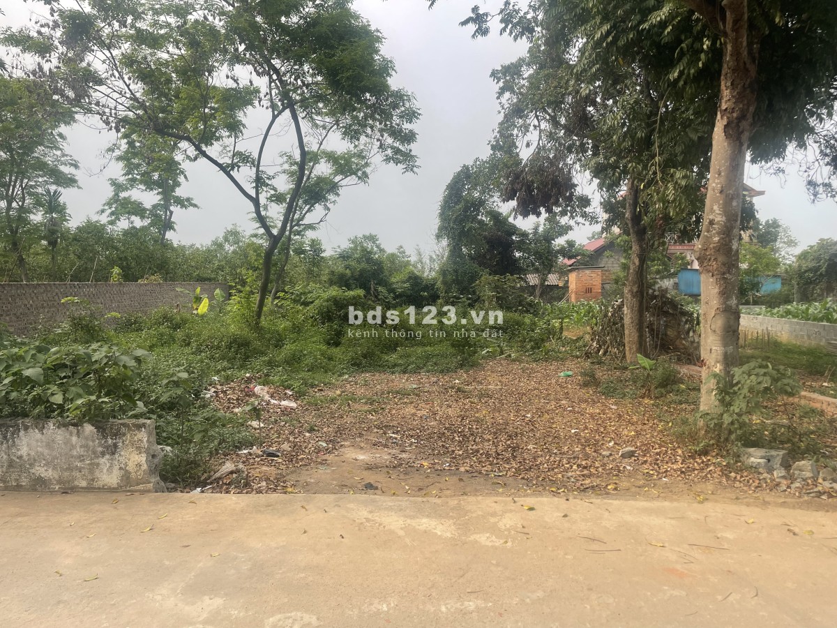 Chính chủ cần bán lô đất 360m/140m thổ cư, gần chợ trường học, bệnh vện 5phút lái xe