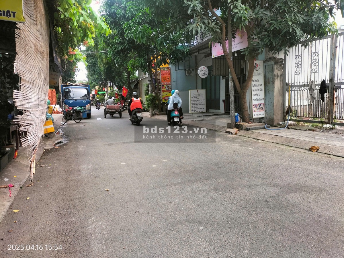 Gò Vấp, bán 760m² đất mặt tiền ven sông Vàm Thuật, diện tích 13.5x56m