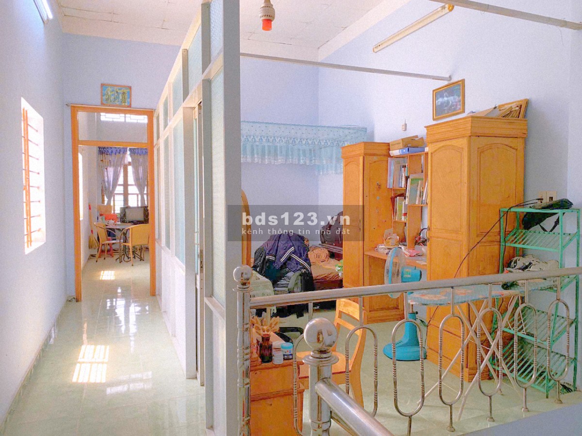 Bán nhà mặt phố tại Đường Phan Chu Trinh, Quyết Thắng, KonTum, 5.4 tỷ, 133m2