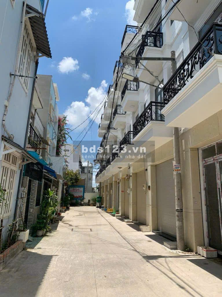 Chỉ nhỉnh 4t.ỷ - 53m2 – Gần Tô Ngọc Vân – Thạnh Xuân Q12 – 4 phòng ngủ