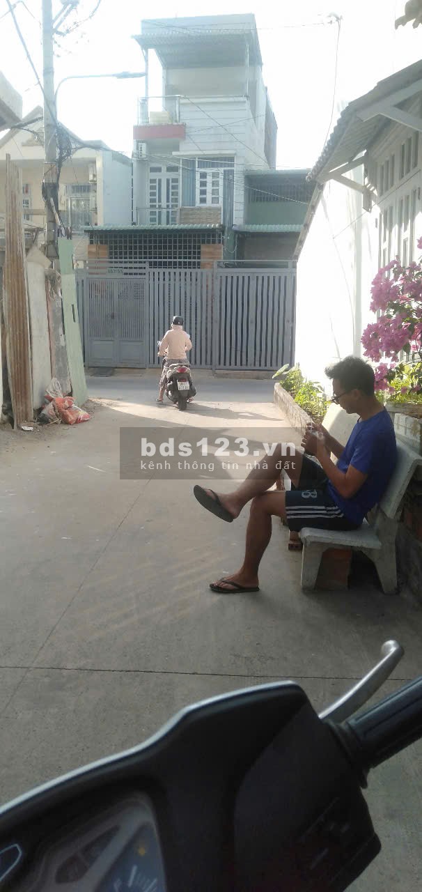 Chỉ nhỉnh 4t.ỷ - 53m2 – Gần Tô Ngọc Vân – Thạnh Xuân Q12 – 4 phòng ngủ