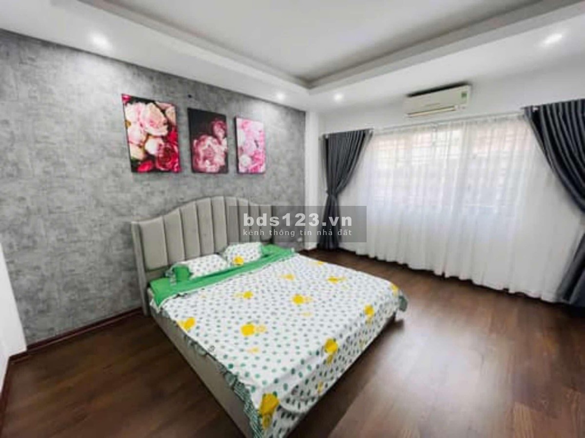 Giá nào cũng bán – Nhà phố Lĩnh Nam, Hoàng Mai – 32m², 5 tầng, mặt tiền 4.6m