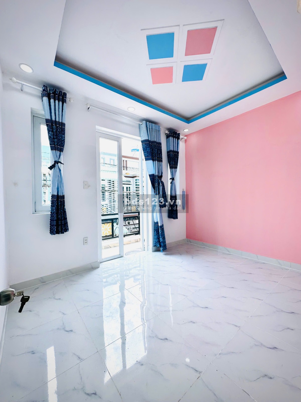 Kẹt tiền nên cần bán gấp căn nhà mới xây xong, nằm sát chợ Mỹ Hạnh Nam - Giá bán lỗ 825 triệu