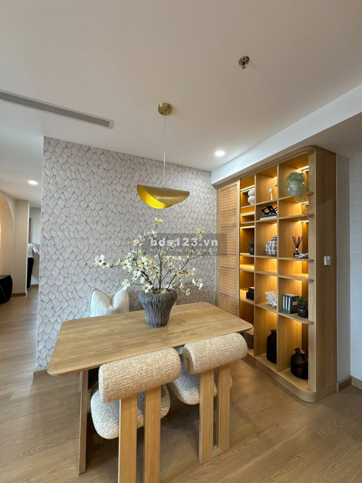 Bán CC cao cấp tại The Charm An Hưng, đẳng cấp sang trọng , đầy đủ tiện ích xung quanh .