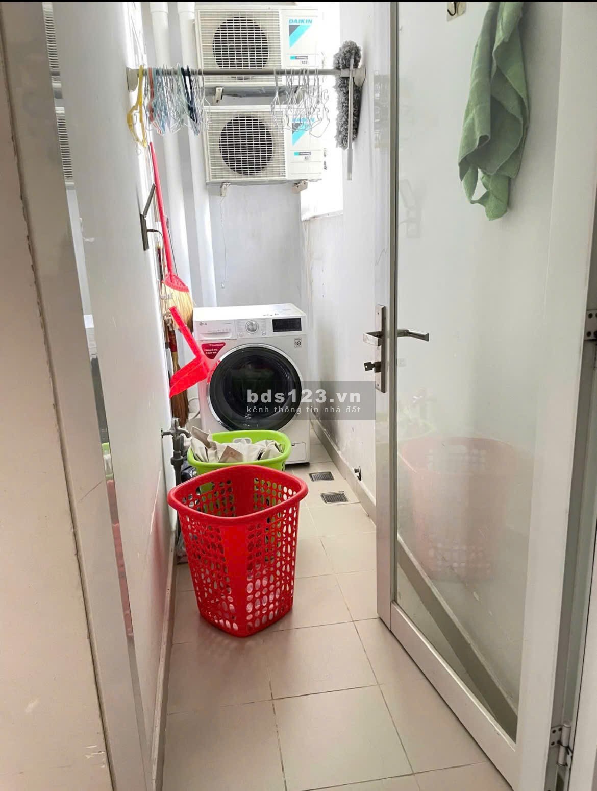 Chung cư Melody, Âu Cơ, Tân Sơn Nhì, TP: 76m2, 2p ngủ, 2wc 13tr/th.