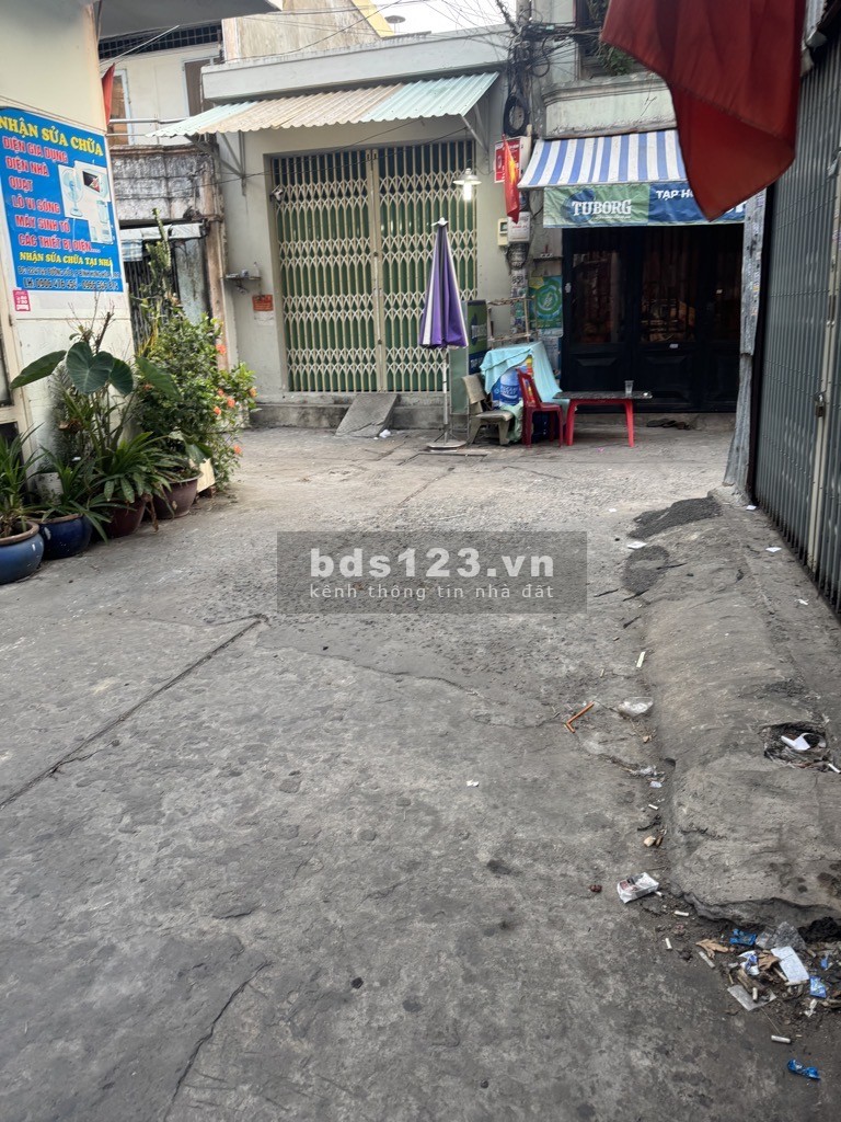 Nhà HXH Bình Tân, ngay Aeon Mall, diện tích 42m², giá chỉ nhỉnh 3 tỷ