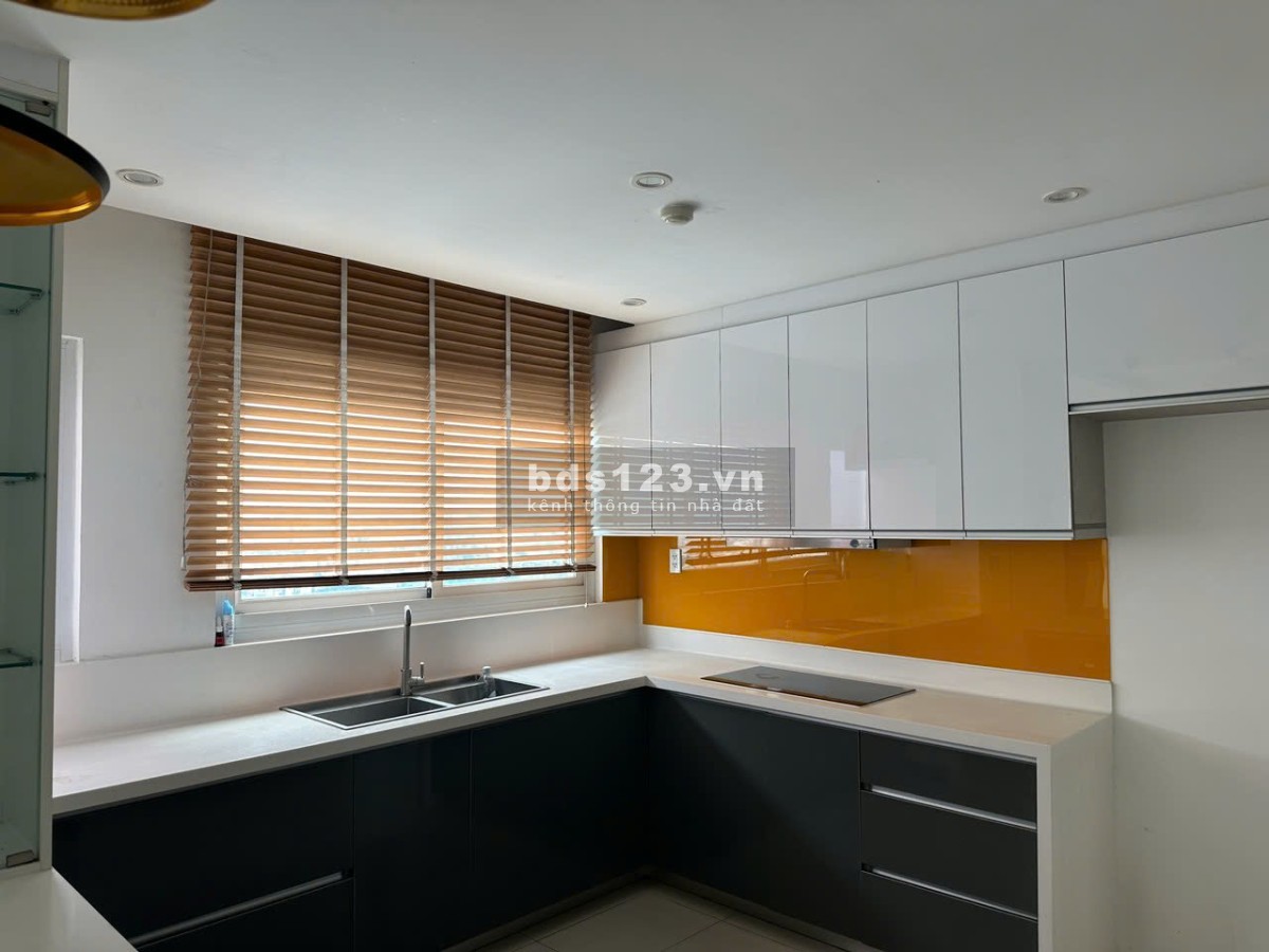 Bán căn hộ Penthouse Cộng Hòa Plaza, 4Pn3Wc 150m2 Nội Thất Y Hình 7.9 Tỷ Sổ Hồng Tel 0942811343