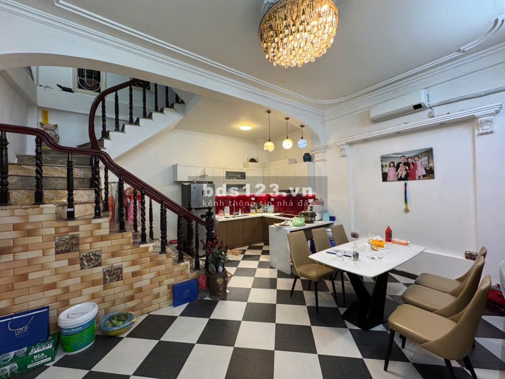 Nhà đẹp ở ngay – Tầng thượng view Lotte – Vài bước ra ô tô – Tương lai mặt phố