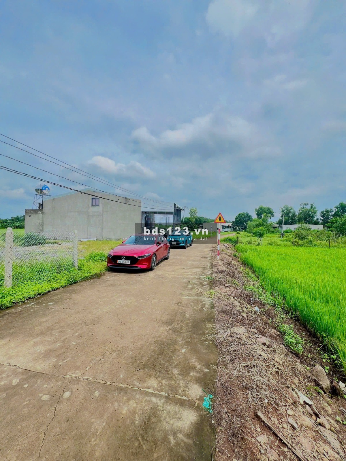 Đất thổ cư, mặt tiền đường lộ lớn, dân cư đông đúc tại Thống Nhất