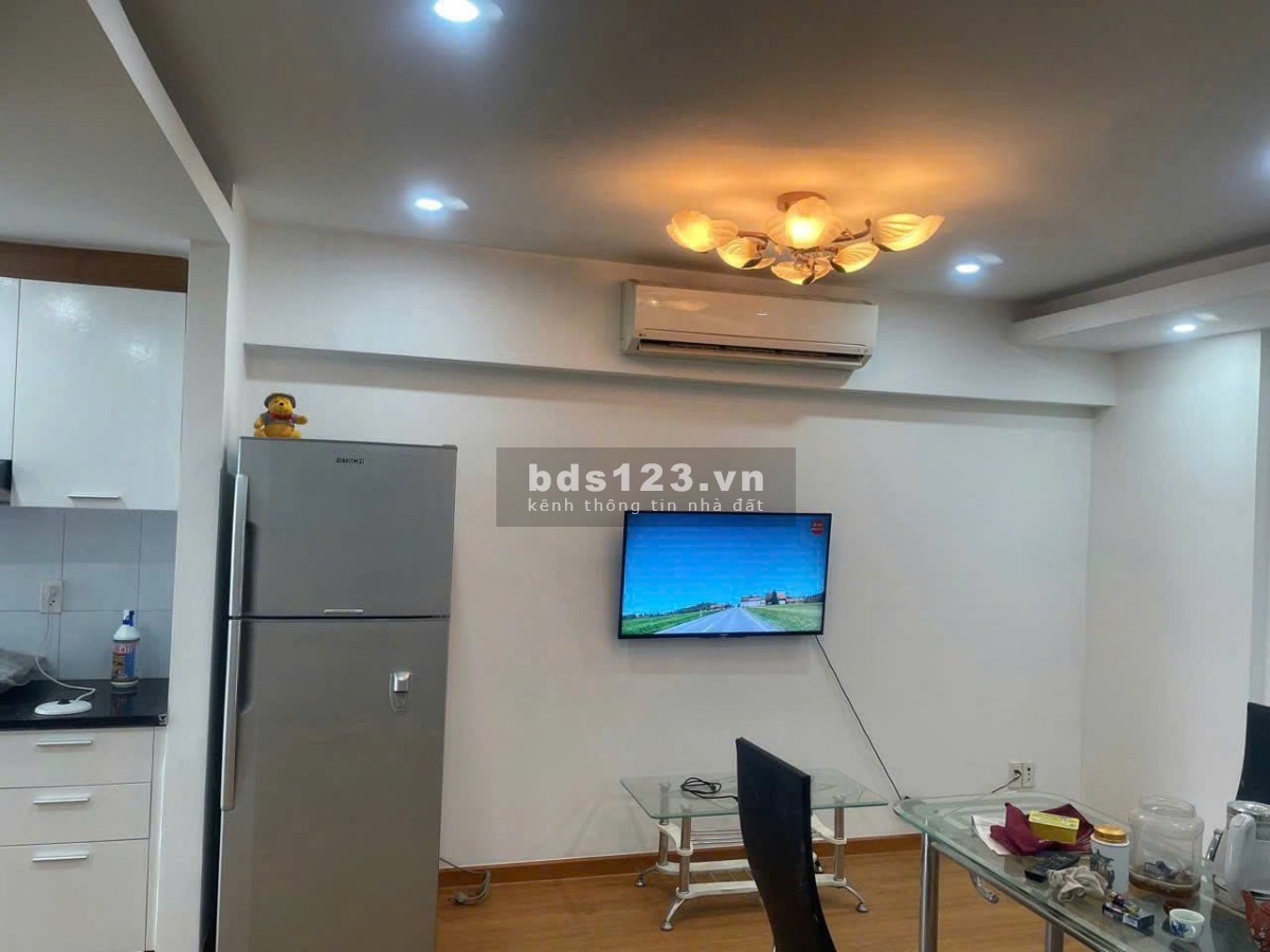 Chung cư Ruby Garden, P15, Tân Bình : 84m2, 2p ngủ, có NTCB, 10tr/th