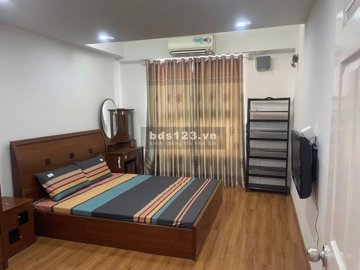Chung cư Ruby Garden, P15, Tân Bình : 84m2, 2p ngủ, có NTCB, 10tr/th