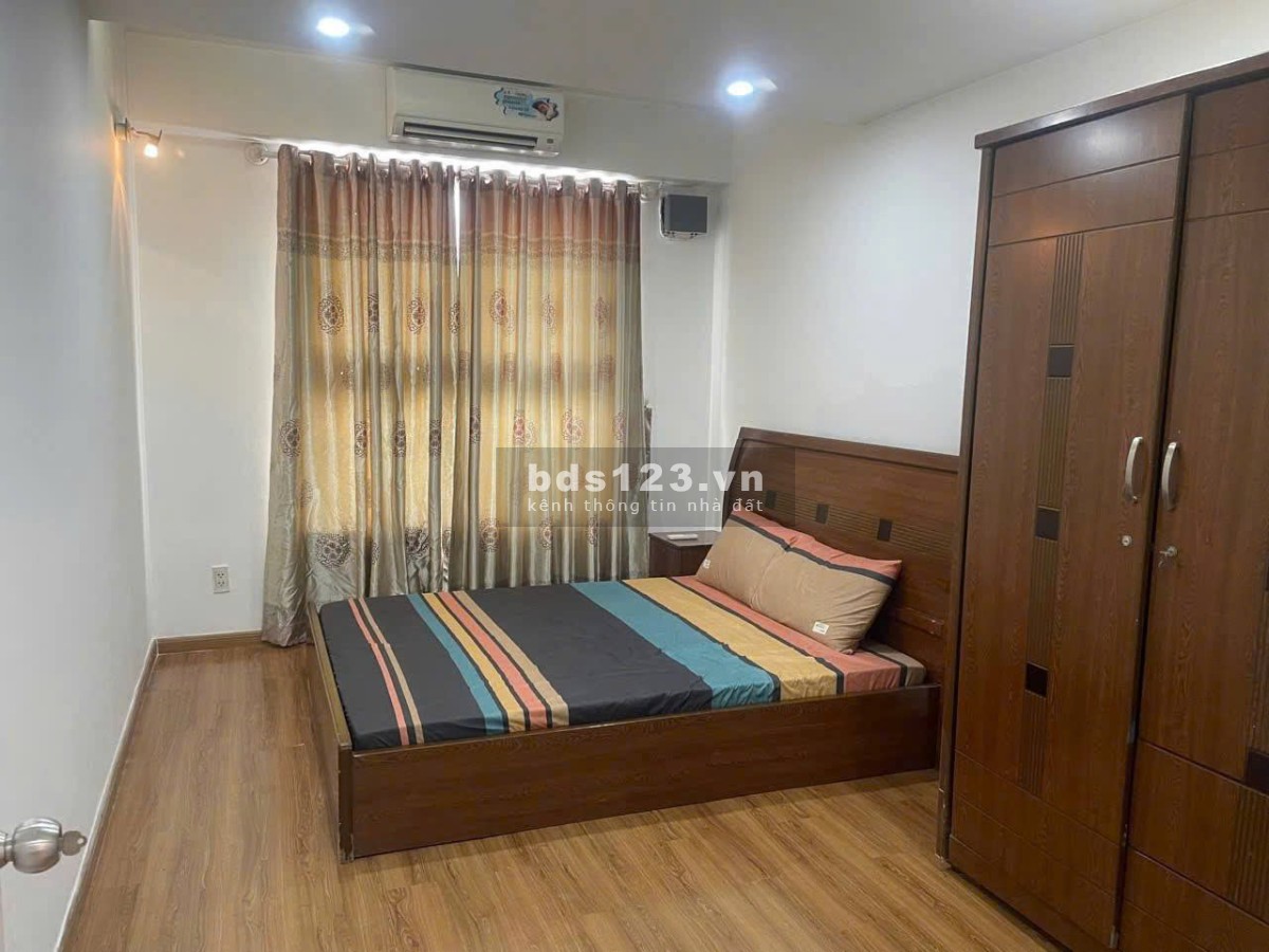 Chung cư Ruby Garden, P15, Tân Bình : 84m2, 2p ngủ, có NTCB, 10tr/th
