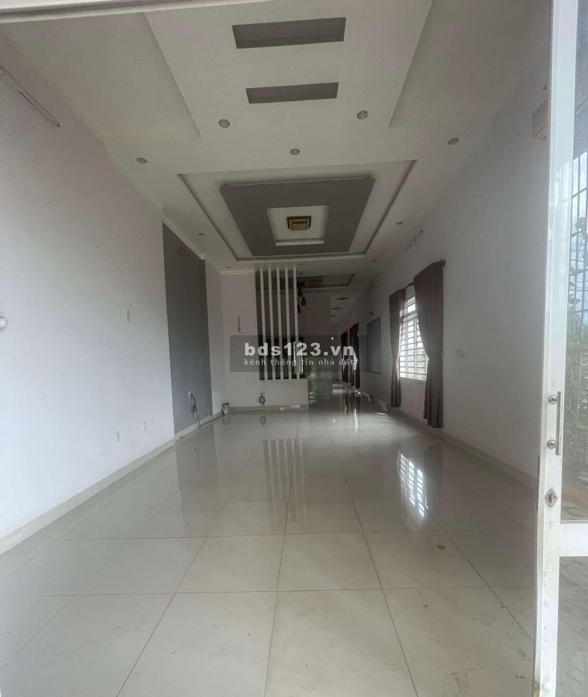 Cần cho thuê nhà mặt tiền Vành Đai, Dt 6x30