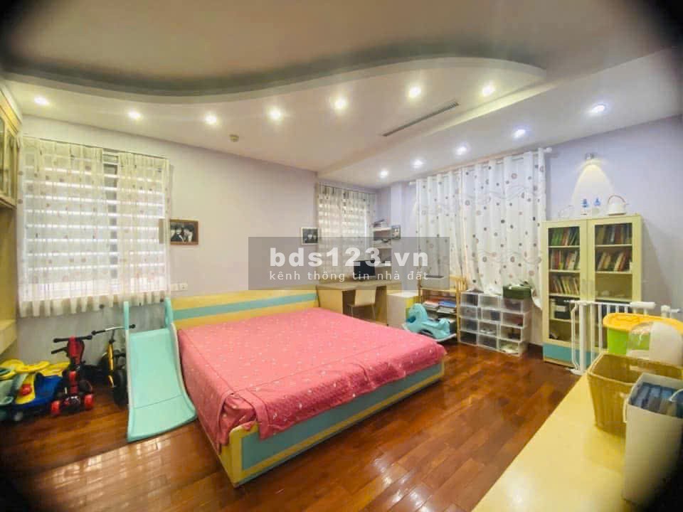 Bán biệt thự Bán đảo Linh Đàm 250m, 4 tầng + hầm, MT 13m, ô tô, KD, giá 70 tỷ. LH: 0866429734