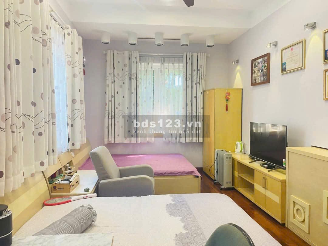 Bán biệt thự Bán đảo Linh Đàm 250m, 4 tầng + hầm, MT 13m, ô tô, KD, giá 70 tỷ. LH: 0866429734