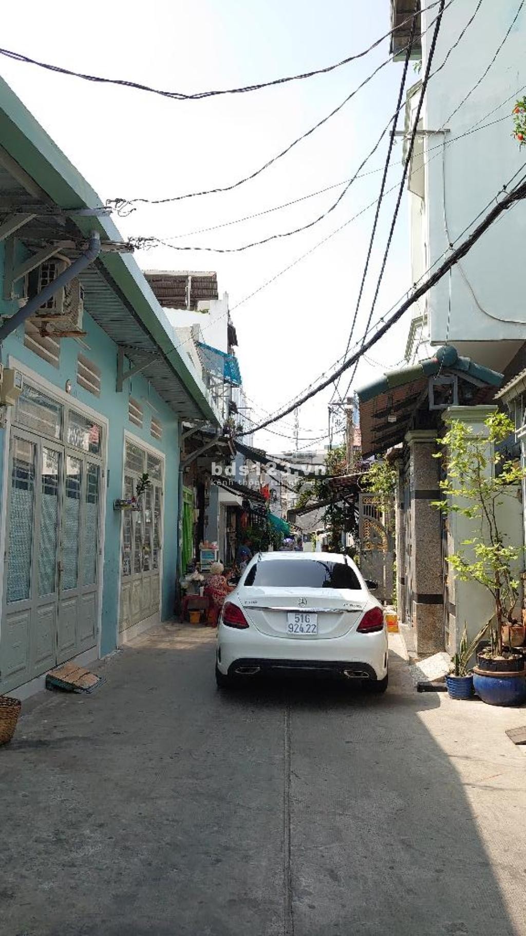 Nhà đẹp cực hiếm Nguyễn Sơn, MT 5m, 55m2, sát 4 tỷ. Đang cho thuê 8tr