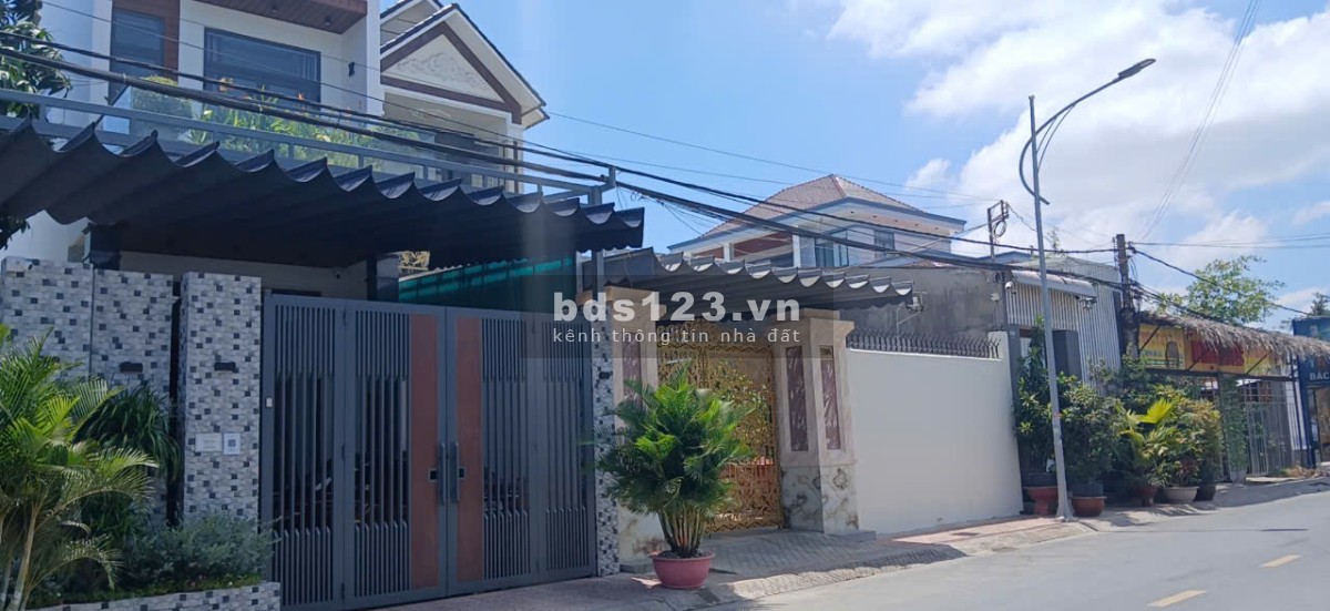 Bán ĐẤT TẶNG NHÀ MẶT TIỀN P6. Đường Hải Lợi Nguyên, Nối Lê Thị Hồng Gấm ra Bờ kè Mỹ Tho