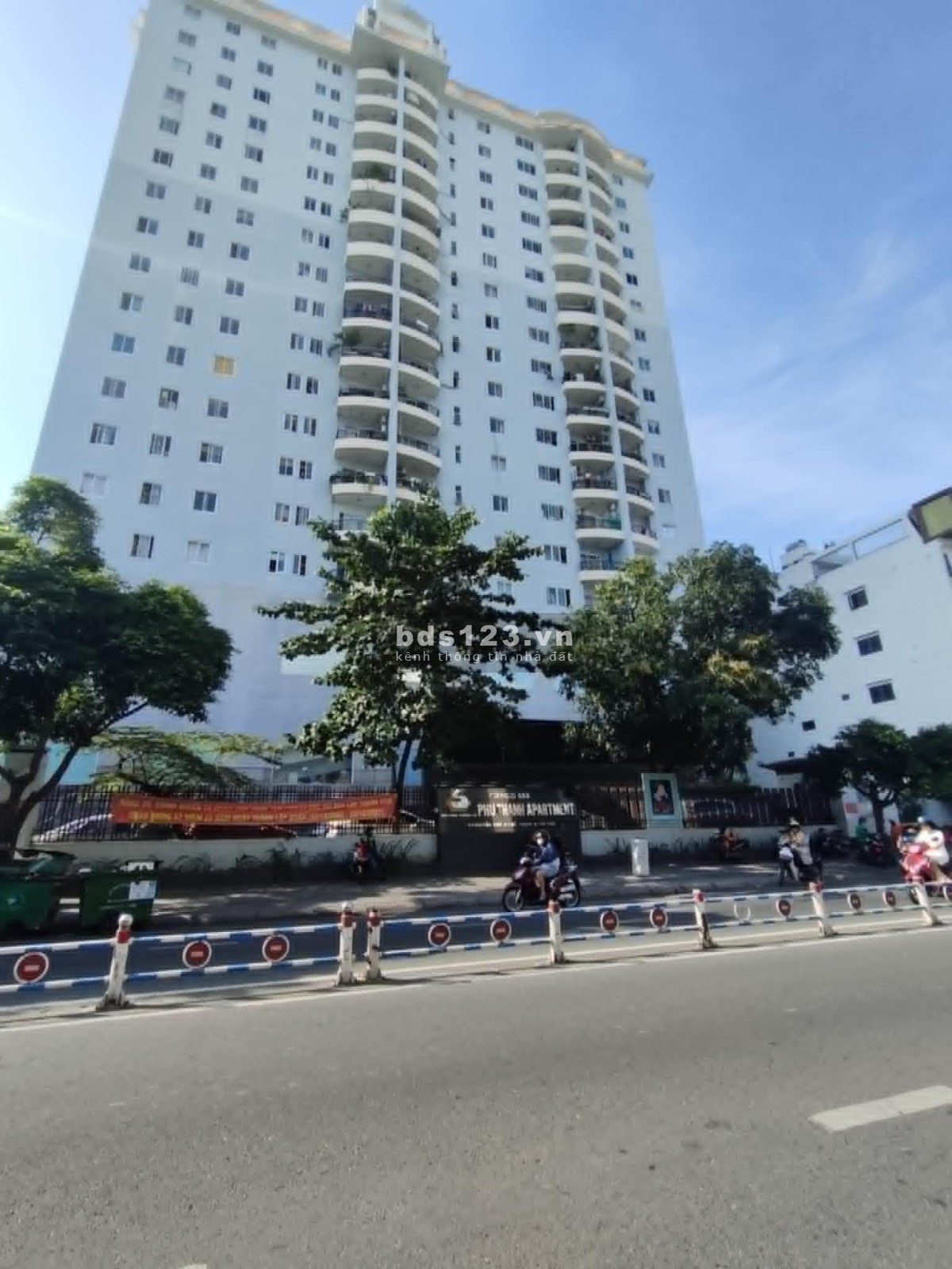 Nhà đẹp cực hiếm Nguyễn Sơn, MT 5m, 55m2, sát 4 tỷ. Đang cho thuê 8tr