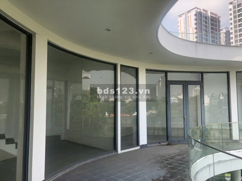 Chính chủ định cư cần bán Biệt thự sân vườn cao cấp mặt tiền sông – Phú Hữu, Quận 9 – 78 tỷ