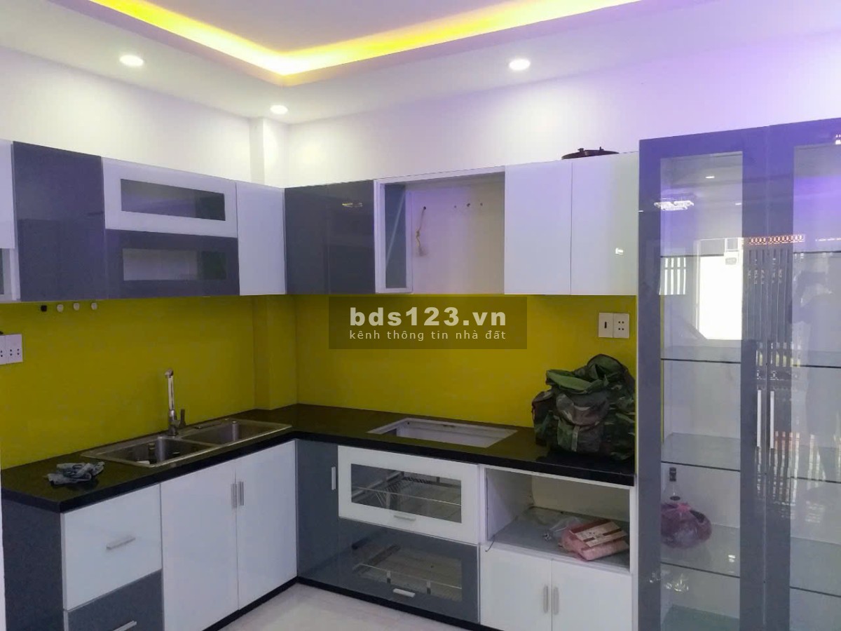 Bán nhà Bình Tân (HXH 6m đường Lê Văn Quới); 4x10.5m; 2 lầu; Sổ hồng hoàn công; 5.5 tỷ