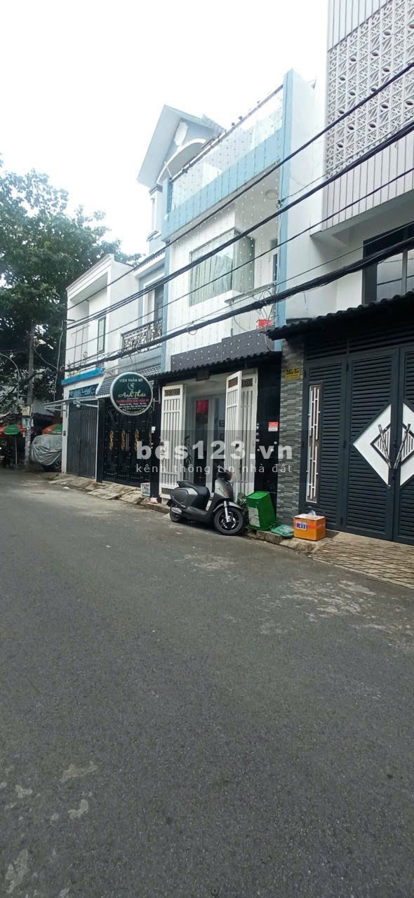 Bán nhà Bình Tân (HXH 6m đường Lê Văn Quới); 4x10.5m; 2 lầu; Sổ hồng hoàn công; 5.5 tỷ