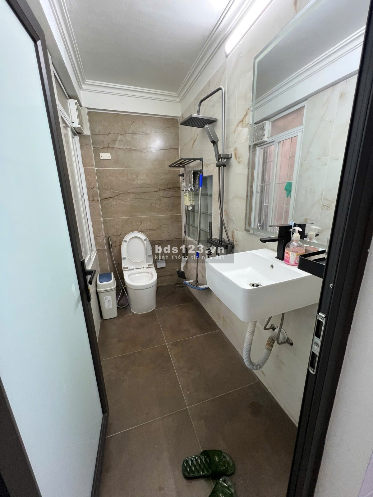 Bán nhà mặt phố Nguyễn Tư Giản - 70m² x 5 tầng + tum - Nhà đẹp, full nội thất - Sổ đỏ chính chủ