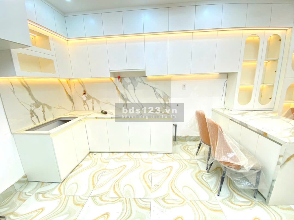 Nhà sắp hoàn thiện hẻm 2056/ Huỳnh Tấn Phát, TT Nhà Bè, 3,5m x 17m, full nội thất
