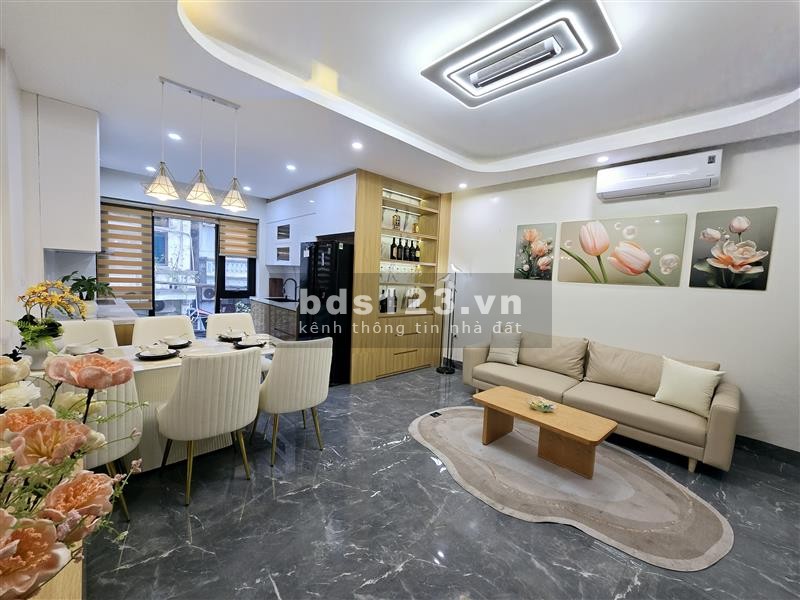 Siêu phẩm Ngô Gia Tự – 6 tầng thang máy – Ngõ ô tô – Kinh doanh đỉnh – Chỉ 9.8 tỷ