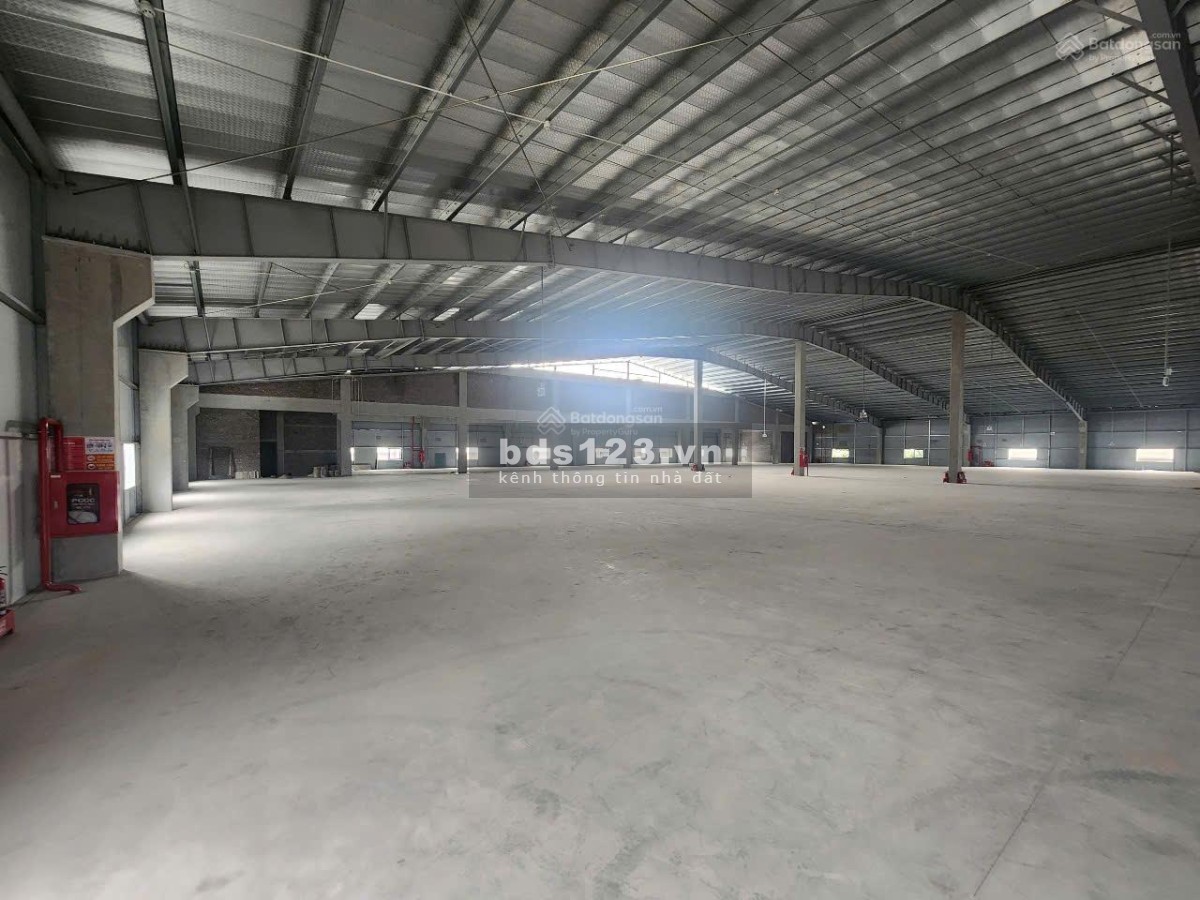 CHO THUÊ NHÀ XƯỞNG MỚI XÂY 12.000M² TẠI KCN QUANG MINH - PCCC TỰ ĐỘNG, TRẠM ĐIỆN 1000KVA ( Chia đôi