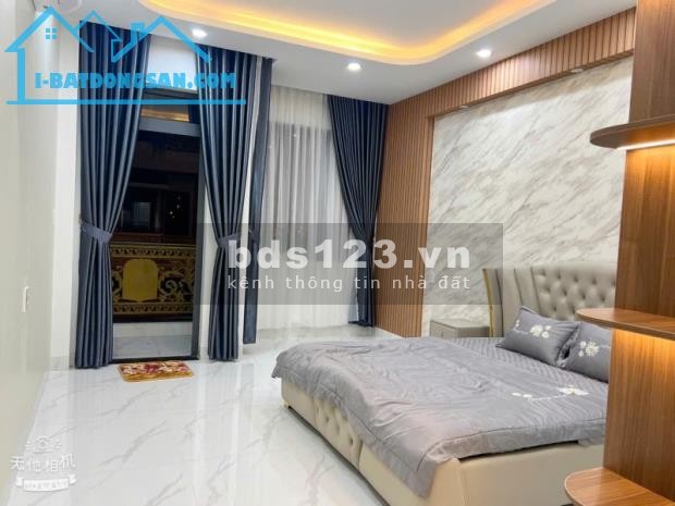 Bán Nhà ở mặt tiền đường DT743C,TP. Dĩ An - Bình Dương, ngay ngã tư 550 - Gía 1tỷ6/căn - 2PN