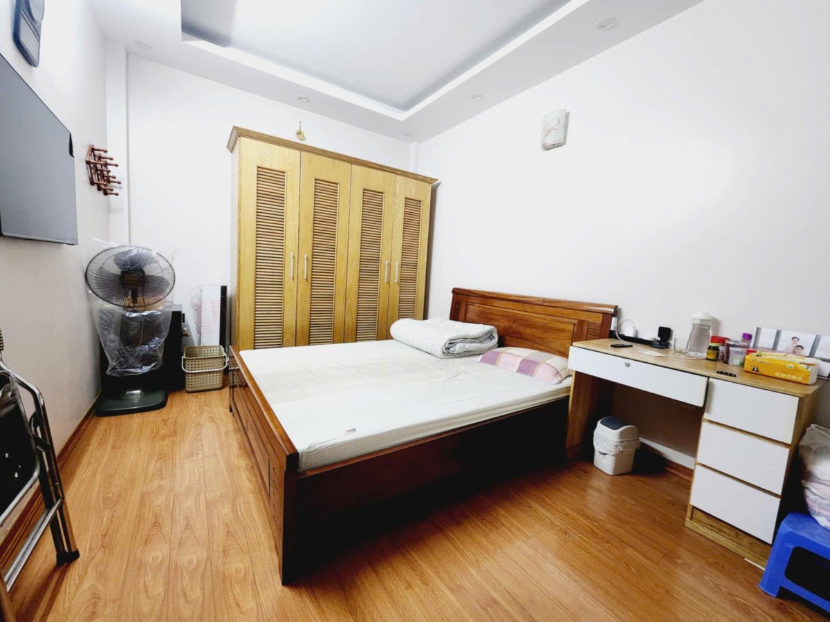 Bán nhà Phố Giảng Võ, Ngõ Rộng Thoáng, Nhà Đẹp Ở Ngay, 44mx5T, Giá: 8.7 Tỷ, Lh: 0396935190.