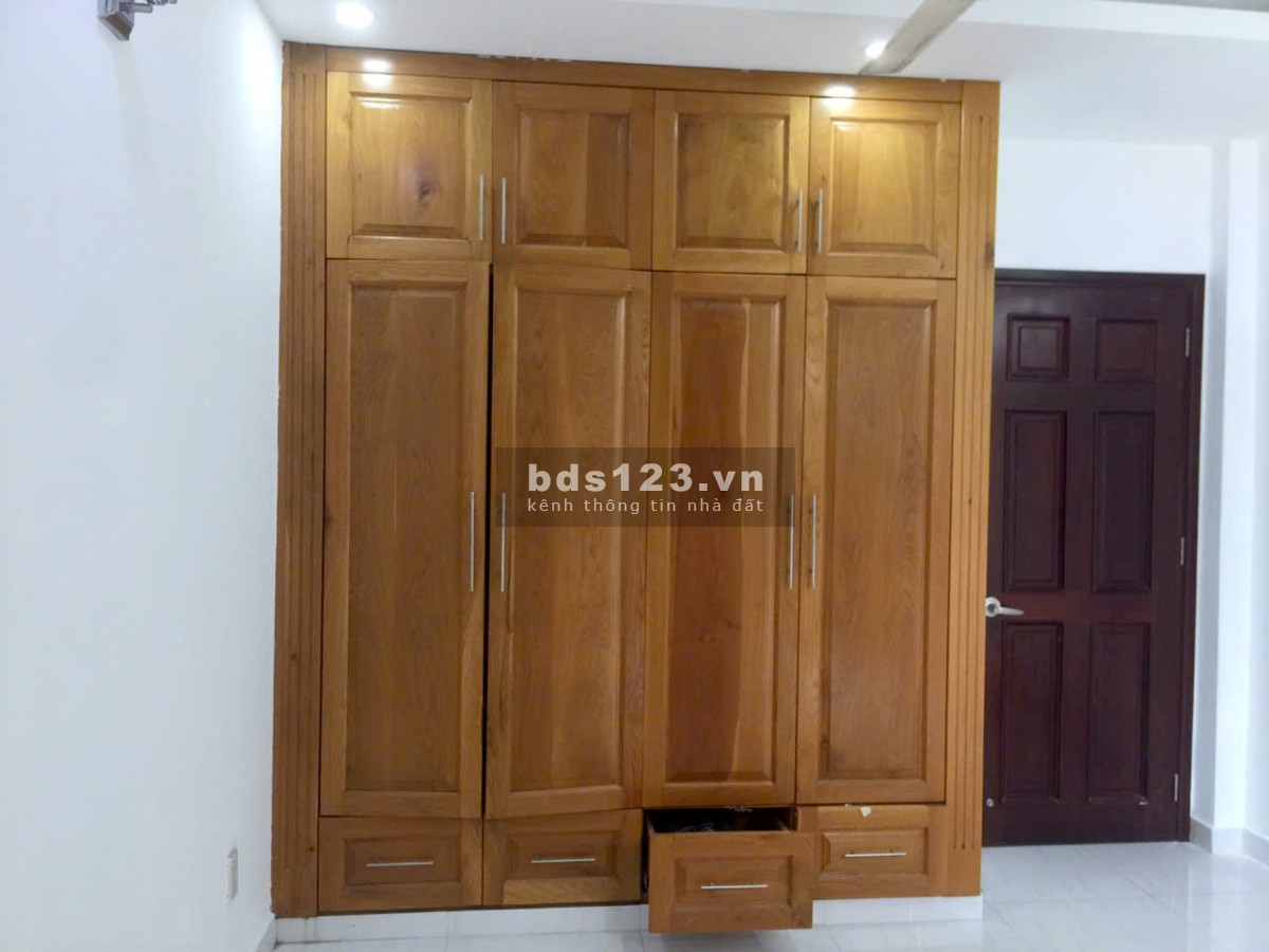 Tìm nữ ở ghép1:1 Q4 giờ tự do, 1tr75/ng, máy nóng lạnh, lan can sân thug. ko chug chủ, 0977066857