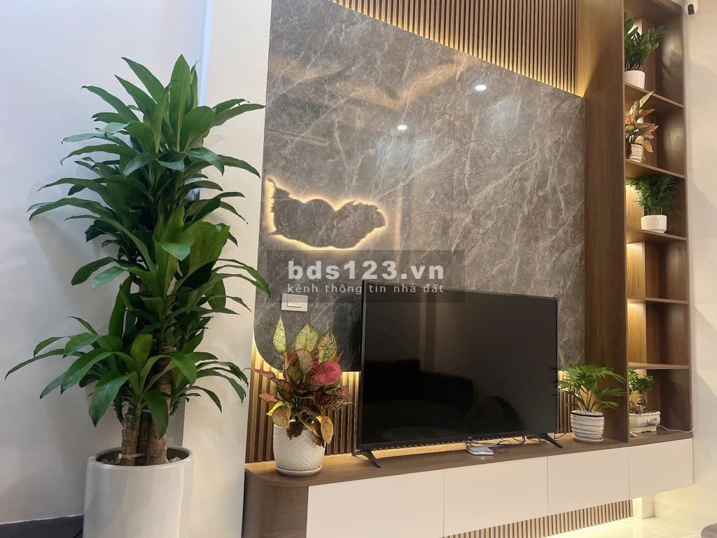 Siêu phẩm quận Hà Đông nhỉnh 5 tỷ, 5 tầng, xây cẩn thận, đủ nội thất – Giao thông thuận tiện