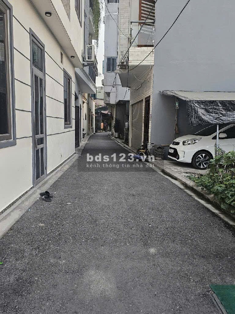 Đất đẹp – Ô tô vào tận đất – 20m ra ô tô tránh – 2 mặt thoáng – Chỉ 2.8 tỷ