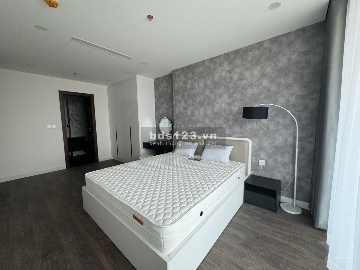 Cho thuê gấp căn hộ 3PN Ciputra Tây Hồ
