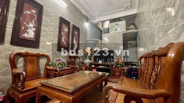 Sát phố – Gần KĐT Đại Kim – Ô tô đỗ cửa, ô tô tránh cách 20m, 46/52 m², 3 tầng, mặt tiền 3.5m