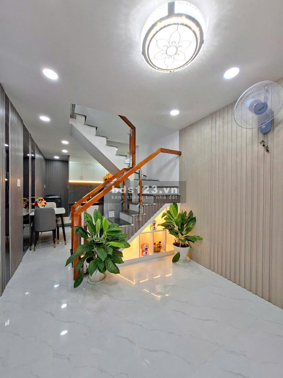 Bán nhà hẻm xe hơi 360 Phạm Hữu Lầu, 3m x 9m, sát quận 7