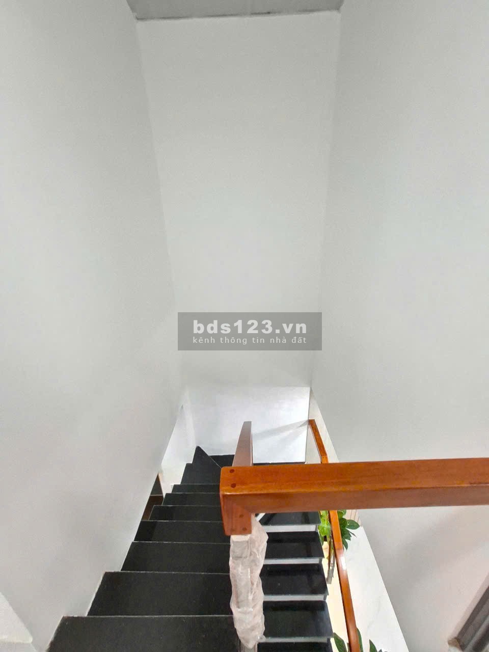 Bán nhà hẻm xe hơi 360 Phạm Hữu Lầu, 3m x 9m, sát quận 7