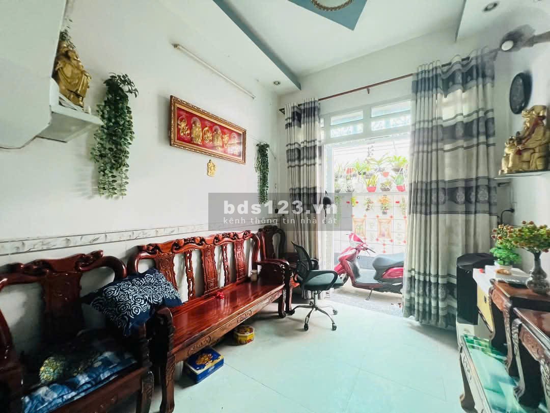 Hẻm 2581 Huỳnh Tấn Phát, 3x8m, 1 trệt lầu, nội thất như hình, 1ty690 có bớt lộc