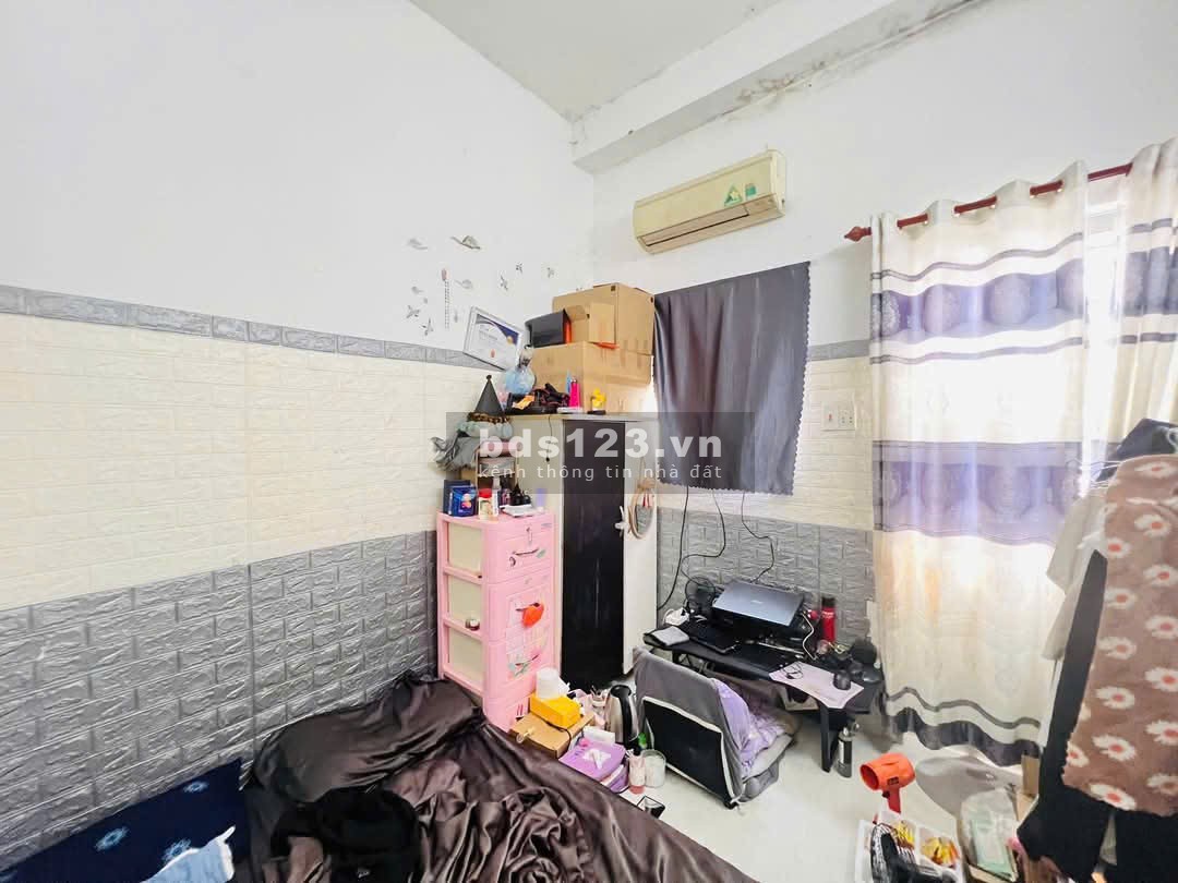 Hẻm 2581 Huỳnh Tấn Phát, 3x8m, 1 trệt lầu, nội thất như hình, 1ty690 có bớt lộc