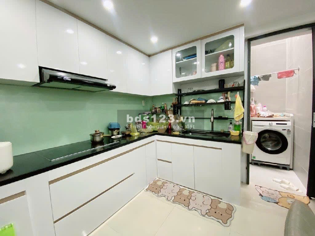Nhà mới đẹp ngay Vạn Hạnh Mall – 3/2 Quận 10 – 50m², 3 tầng, 3PN – Hoàn công – Giá 8.3 tỷ TL