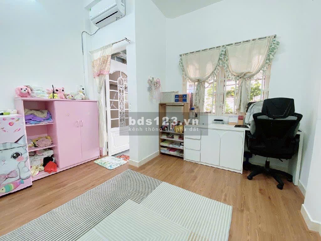 Nhà mới đẹp ngay Vạn Hạnh Mall – 3/2 Quận 10 – 50m², 3 tầng, 3PN – Hoàn công – Giá 8.3 tỷ TL