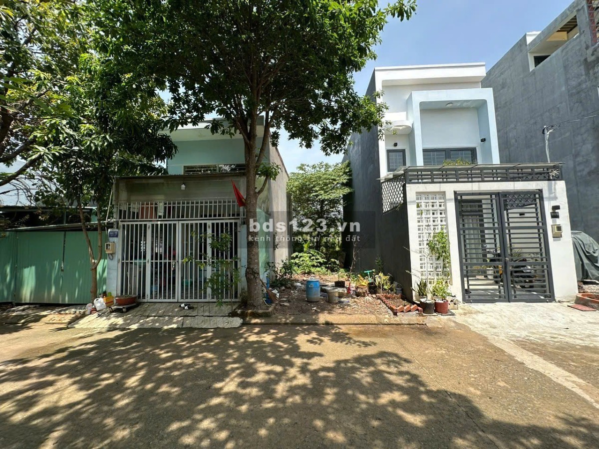 Bán đất Quận 9 (hẻm xe hơi đường Cầu Đình); 4x20,7m; tiện xây dựng; sổ đỏ; 3 tỷ