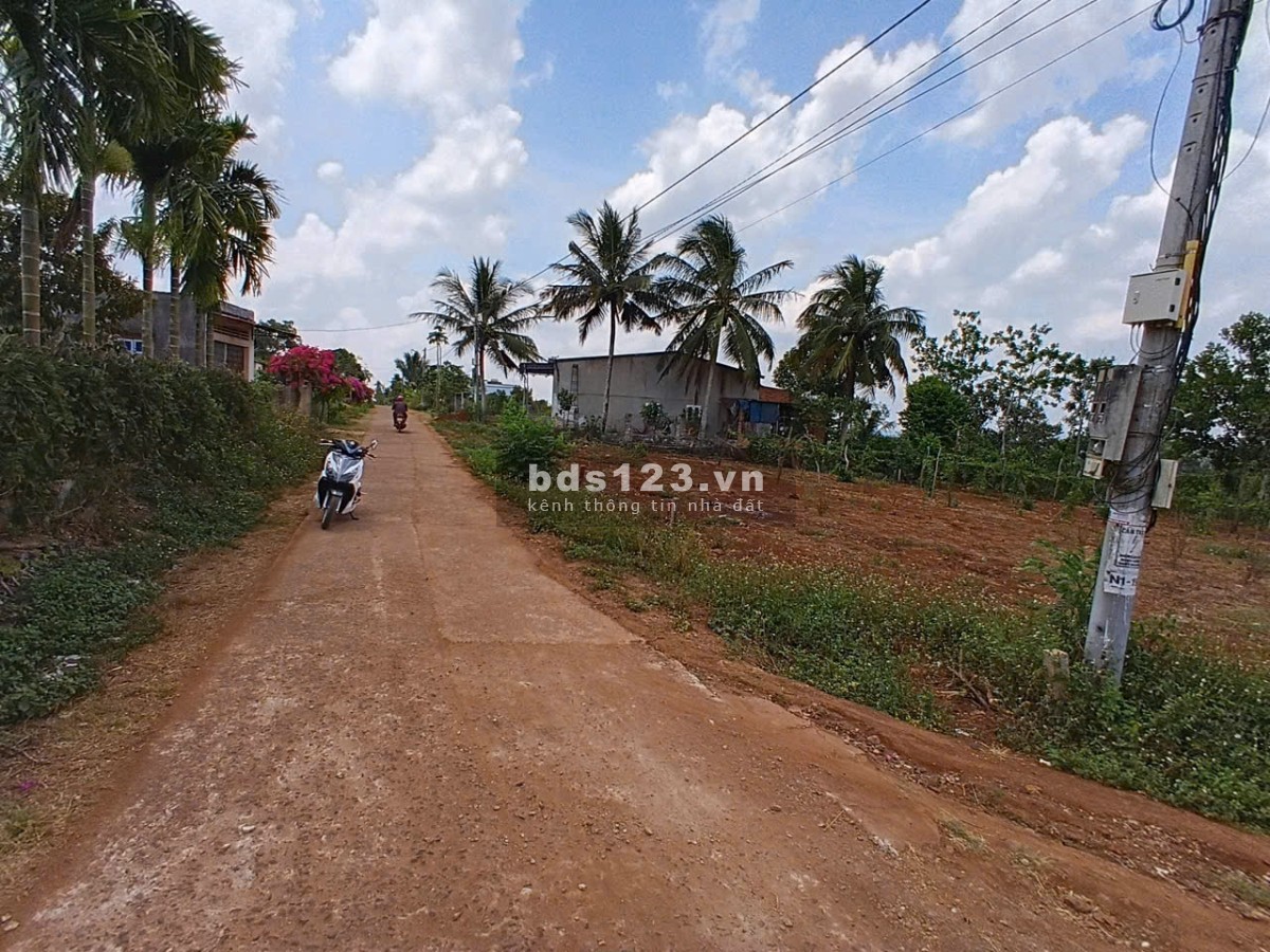 Giá rẻ cần bán gấp. QL 29, xã Ea Drông, TX Buôn Hồ, Đắk Lắk