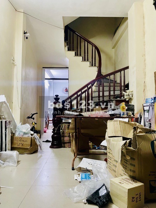 Nhà đất Đại Mỗ (5 tầng) sân rộng, hàng xóm Vinhomes Villas, 20m ra ô tô, chỉ 38tr/m²