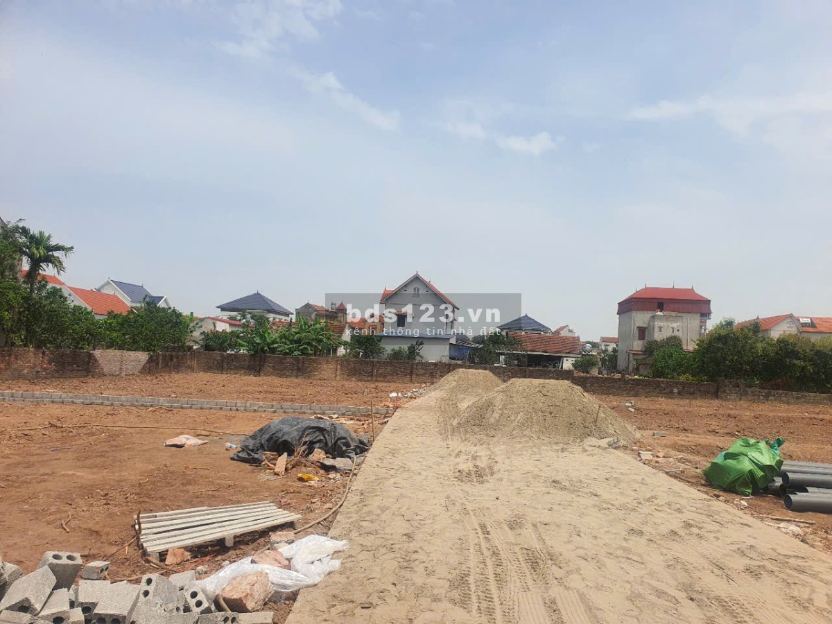 Siêu phẩm lô góc – 2 mặt tiền – LK15 khu phân lô Khoái Châu – giá chỉ 1.x tỷ!